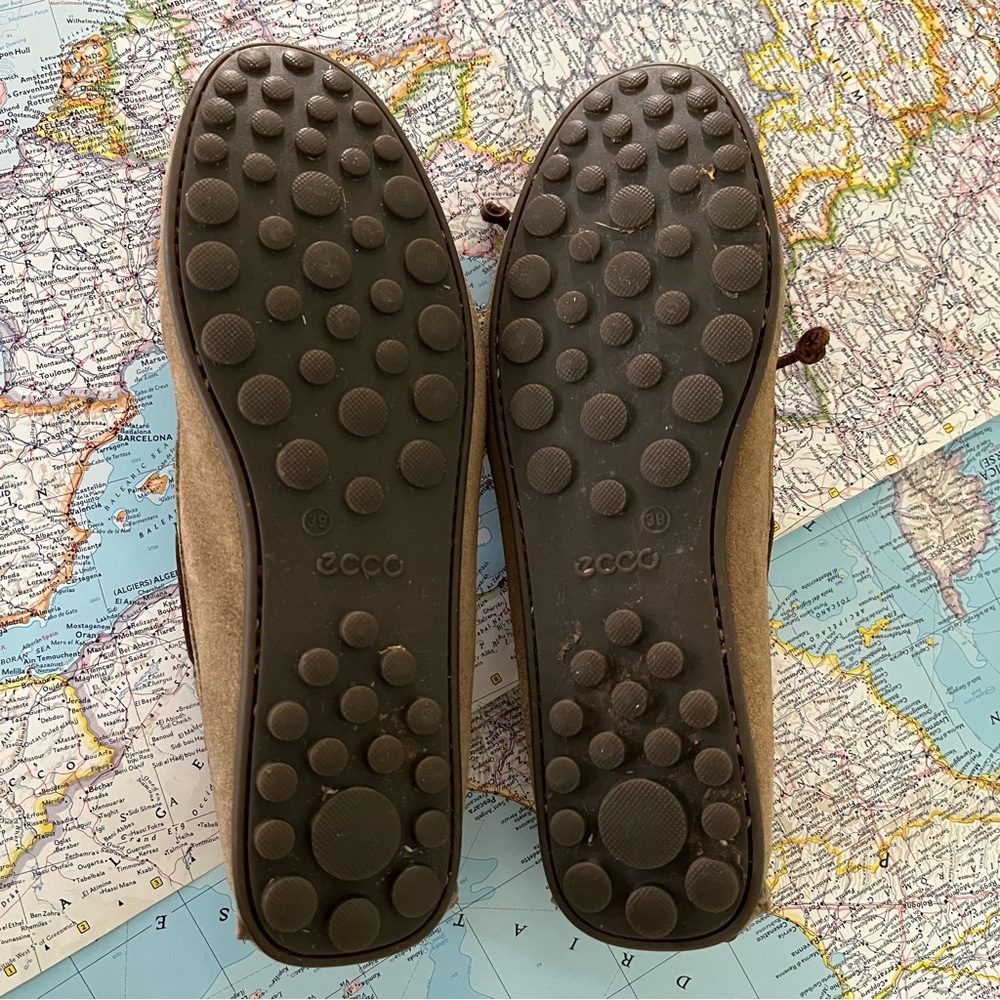 Ecco tassel driving moccasins size 39. - Picture 4 of 5